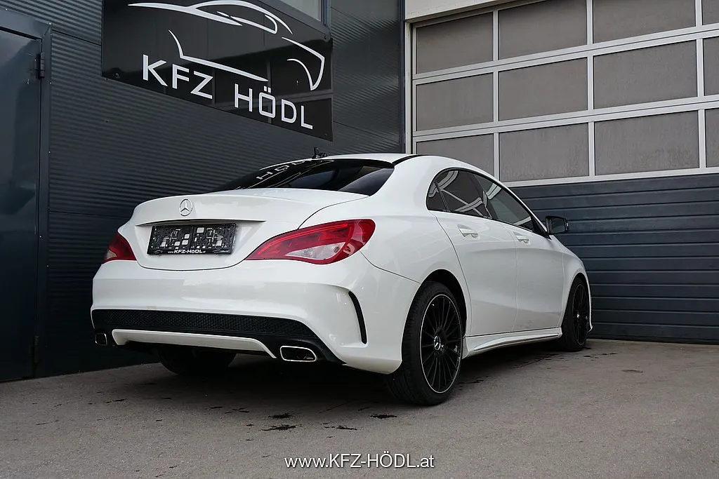 Mercedes-Benz CLA 180 d Image 2